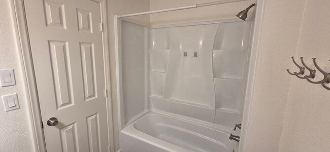 Building Photo - 10504 Caminito Rimini