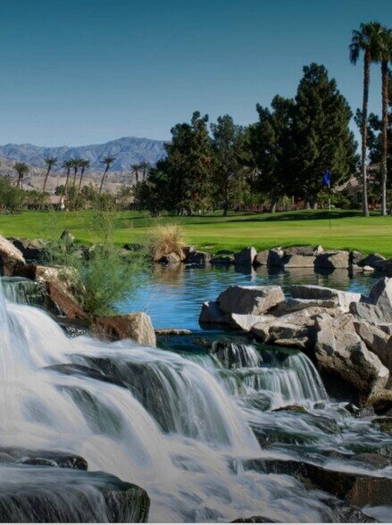 Community lakes - 38575 Orangecrest Rd