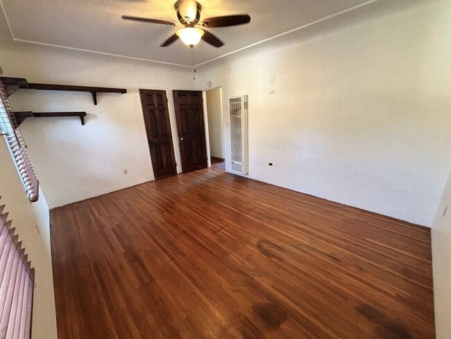 Building Photo - Adorable Spanish 2 bedroom home in the heart of Long Beach