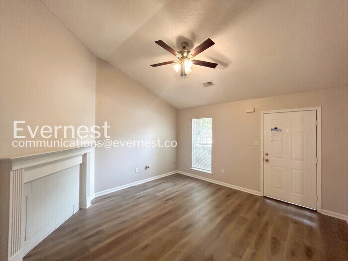 Building Photo - 10721 Ridgefield Dr