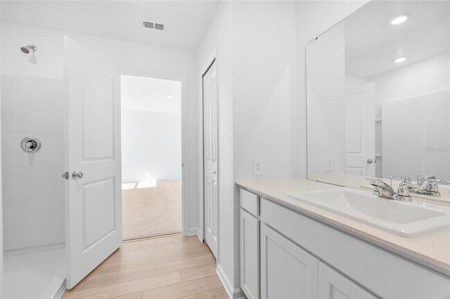 Building Photo - 6424 DOMIZIO Dr