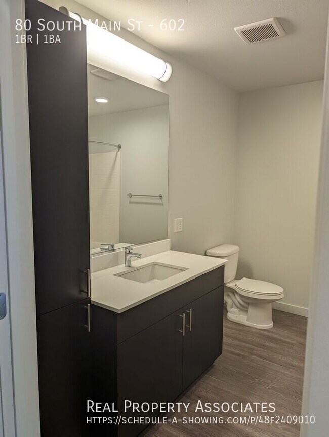 Building Photo - 80 South Main St