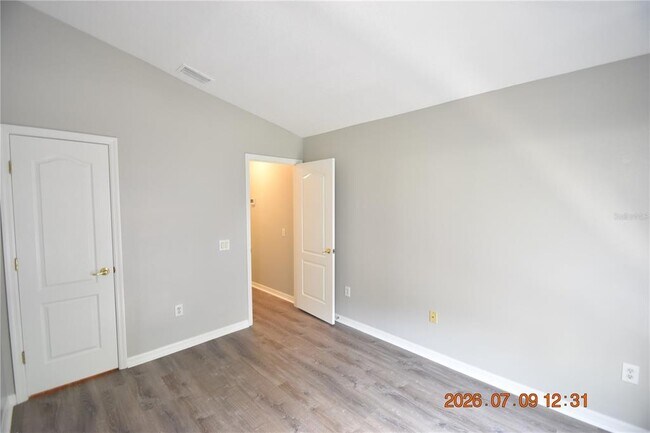 Building Photo - 13121 Kings Crossing Dr