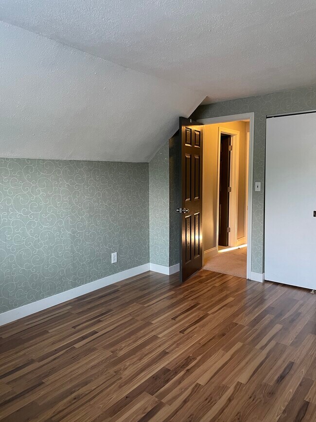 Upstairs bedroom 2 of 2 - 6962 Adaside Dr SE