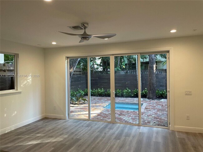 Building Photo - 2840 Shipping Ave