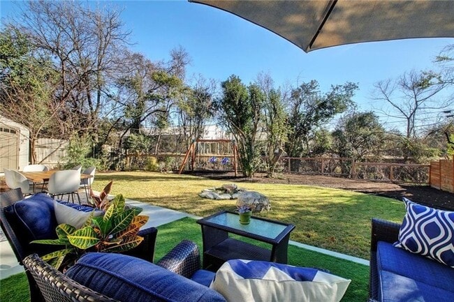 Building Photo - 3709 Vineland Dr