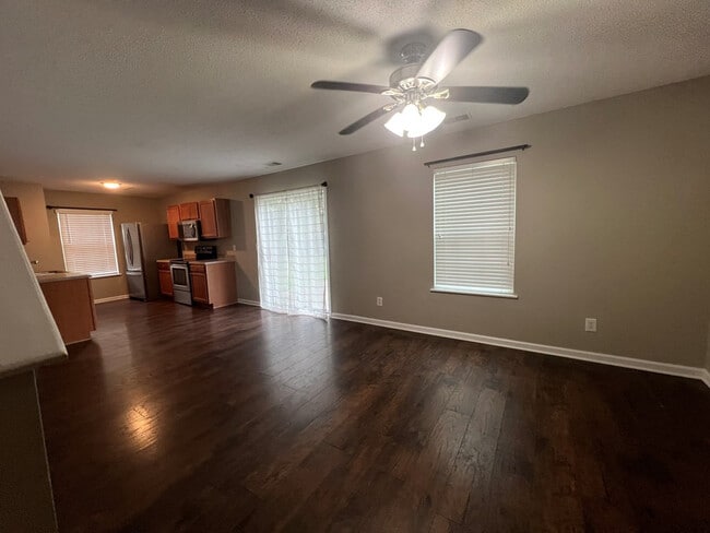 Building Photo - 1666 Mossberg Dr