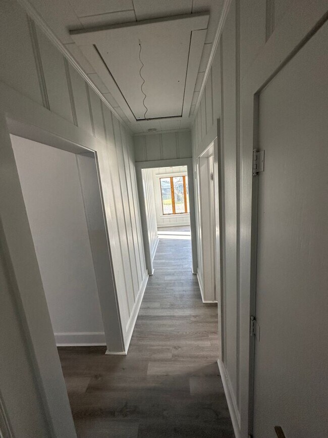 Building Photo - Luxury in Lockport-Newly Remodelled 4 Bedroom 2 Bath- $500 move in special!