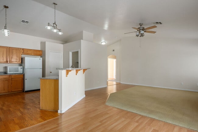 Building Photo - 4408 Rippling Brook Dr