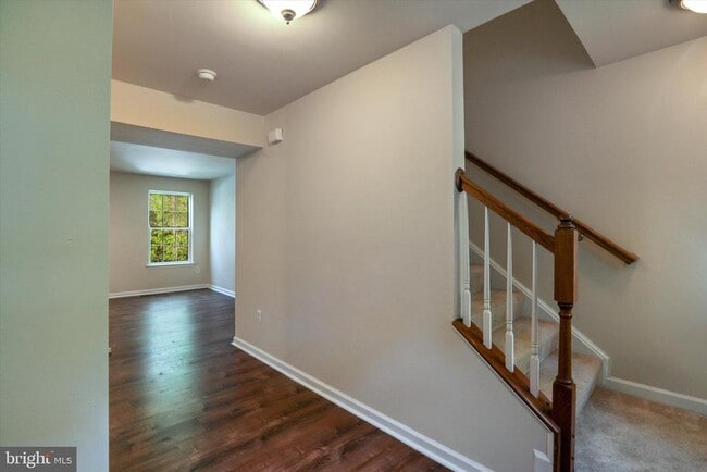 Building Photo - 6981 Linden Ave