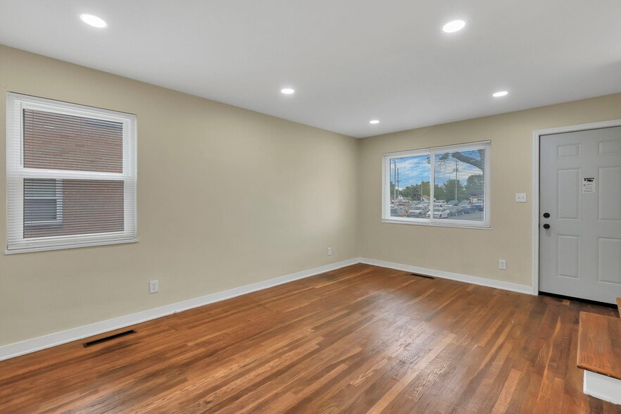 Building Photo - 3340 Sullivant Ave