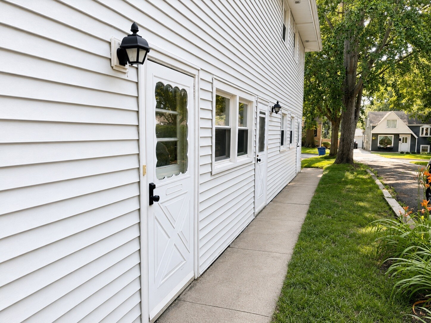 Building Photo - 4913 Prospect Ave