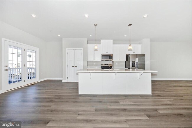 Building Photo - 195 Bel Aire Ln