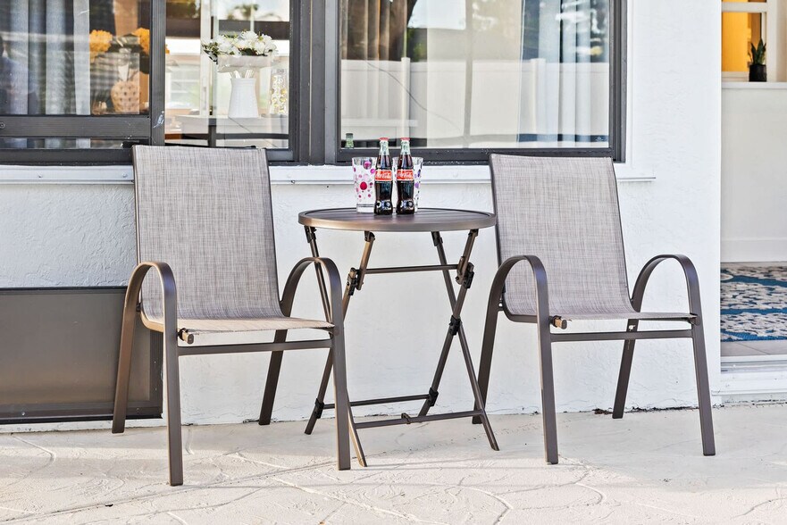 Building Photo - 1311 Cypress Ave