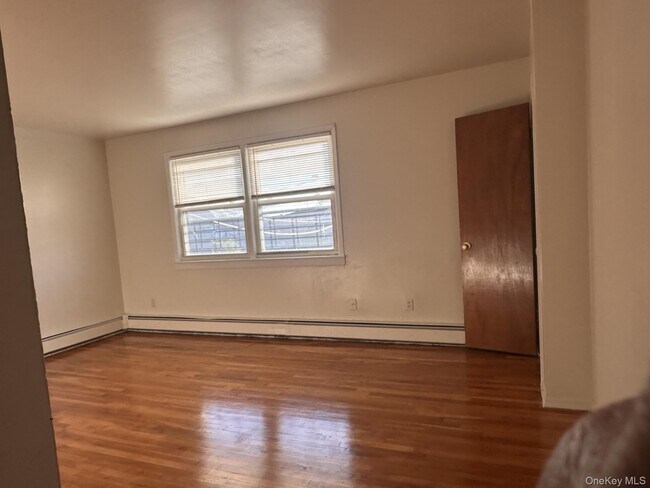 Building Photo - 45 Benedict Ave