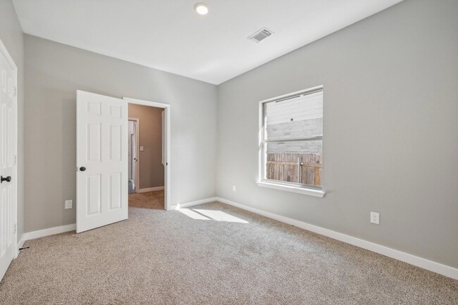 Building Photo - 7324 Moon Rock Rd