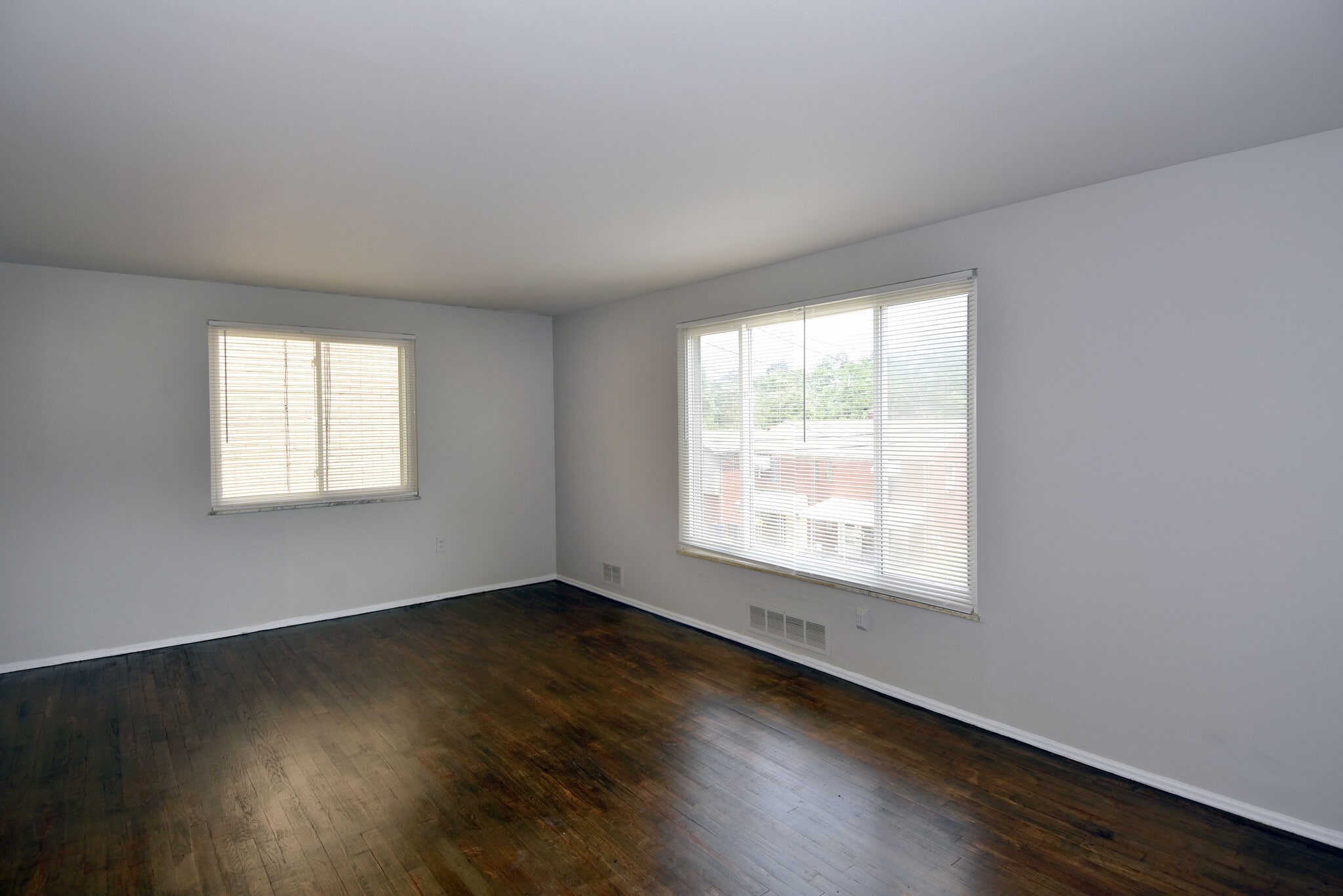 Refinished original hardwood flooring throughout - 3152 Glendale Ave