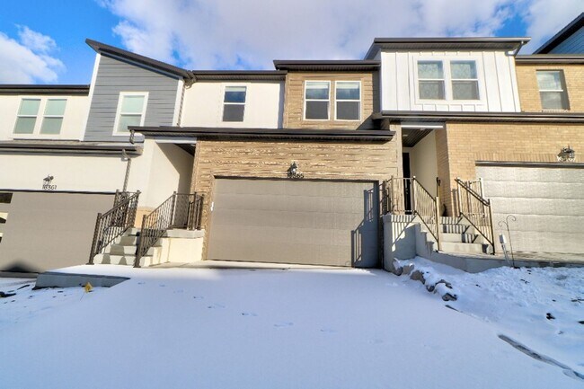 Building Photo - 16365 S Piston Ln