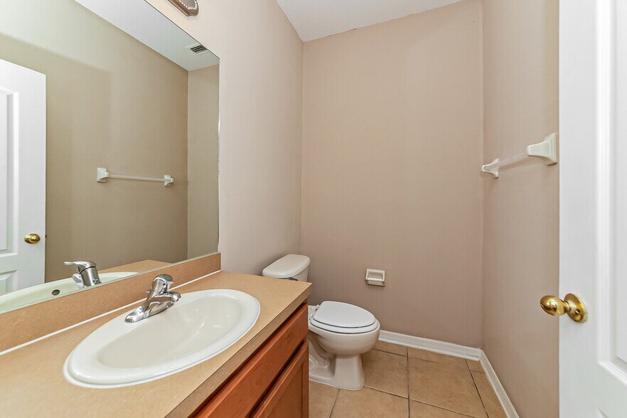 Building Photo - 6305 36th Ct E