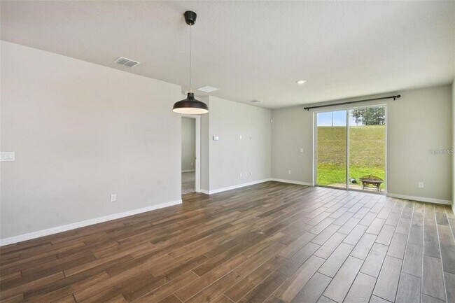 Building Photo - 3218 Bella Vista Dr