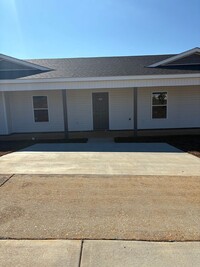 Building Photo - Southern Winds Subdivision!  New Construct...