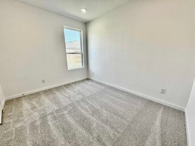 Building Photo - 31425 Moore Rd