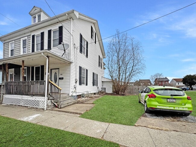 Building Photo - Cozy Vibes, 2 bedroom duplex, pet friendly!!!!