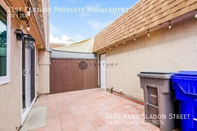 Building Photo - 4454 Anne Sladon St