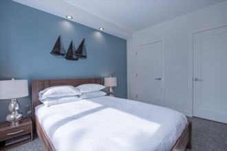 Building Photo - 910 Beacon St