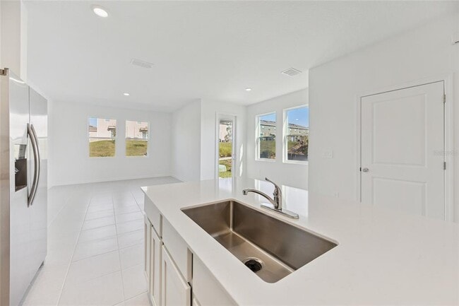 Building Photo - 2831 Maloof Dr