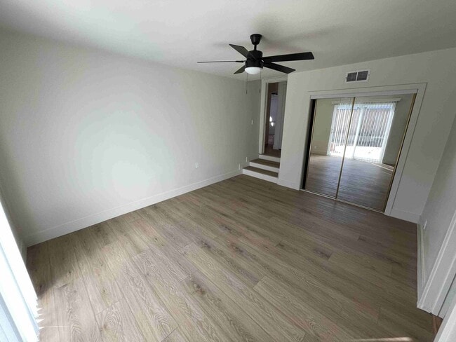 Building Photo - COMPLETELY REMODELED WOODLAND HILLS POOL H...