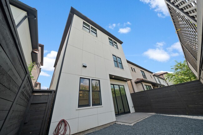 Building Photo - 7550 Little Caprese Ln