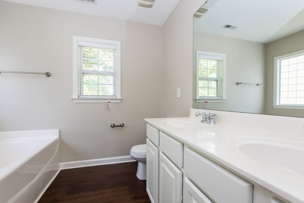 Building Photo - 4905 Stone Park Dr