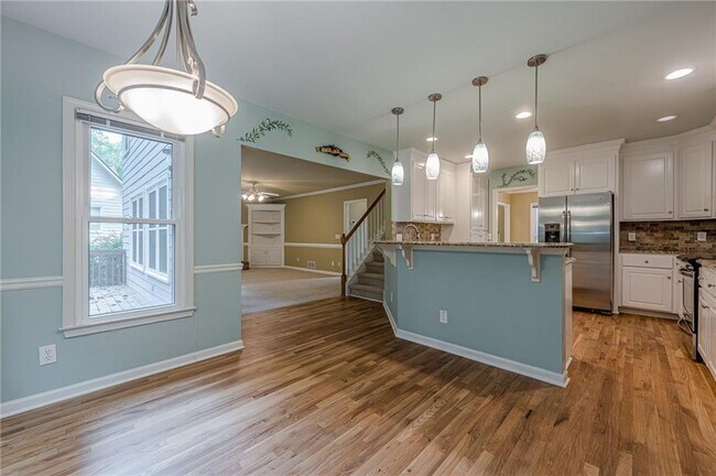 Building Photo - 461 Braidwood Walk NW