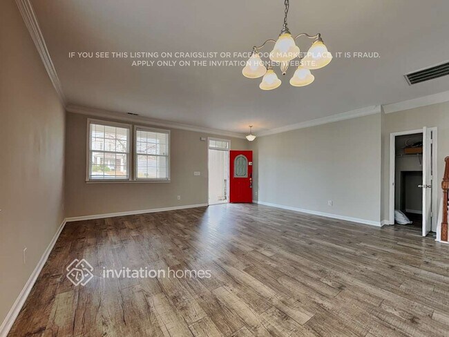 Building Photo - 716 Weathervane Dr