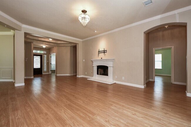 Building Photo - 24019 Hackberry Creek Dr