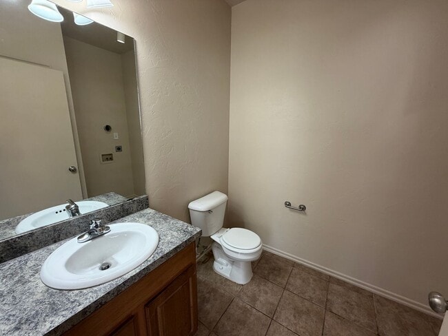 Building Photo - 200 Chalmette Dr