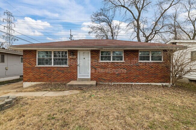 Building Photo - 11809 Bridgevale Ave