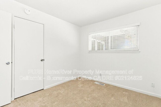 Building Photo - 4924 Olive Oak Way