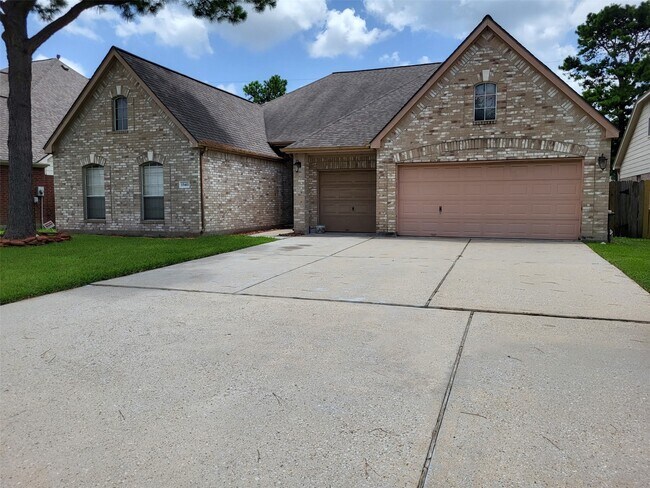 Building Photo - 15411 Tysor Park Ln