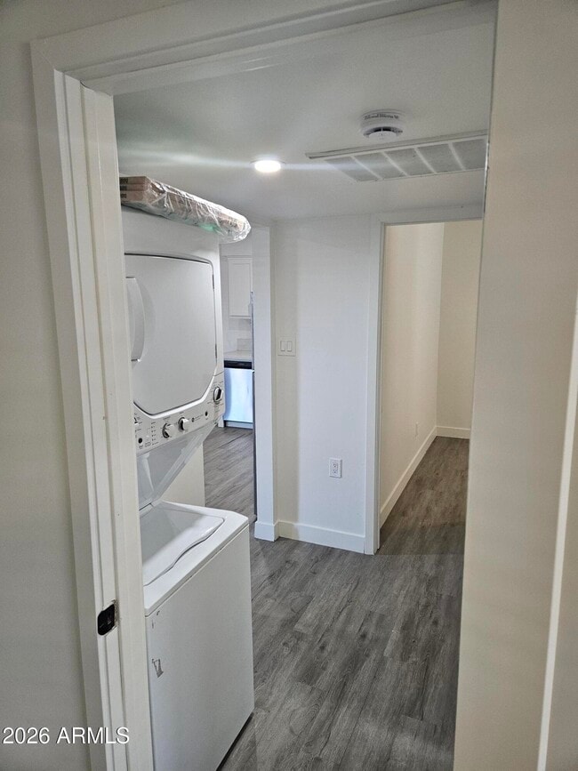 Building Photo - 780 W Coolidge St