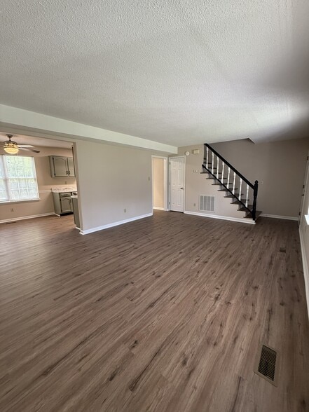 Building Photo - 8611 Leatherwood Trl
