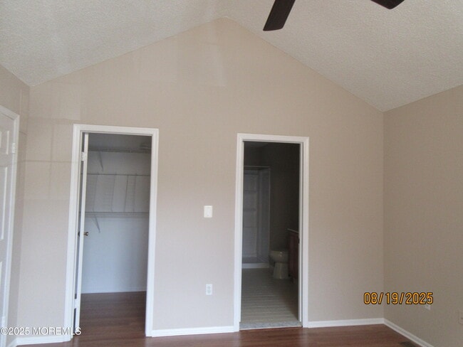 Building Photo - 29 Longbrook Ln
