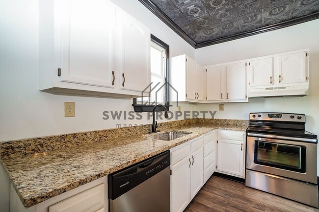 Building Photo - 312 S Central Ave