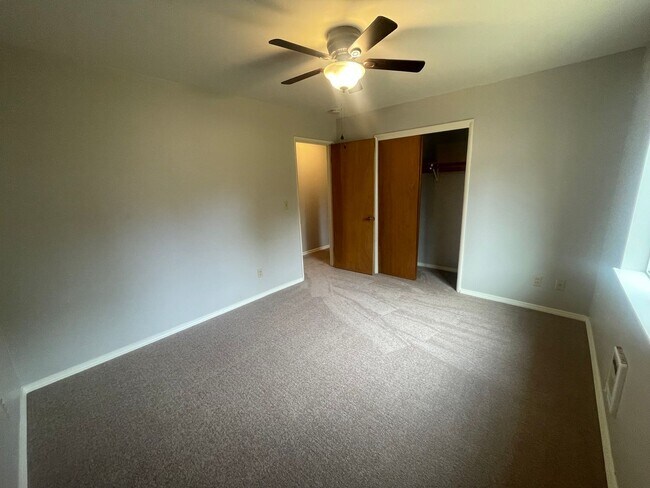 Building Photo - Charming Forest Grove 2BR Home – Great Wal...