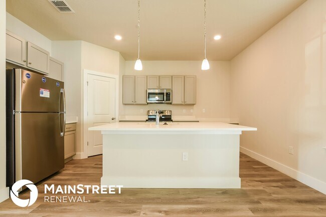 Building Photo - 313 Whiteheart Dr