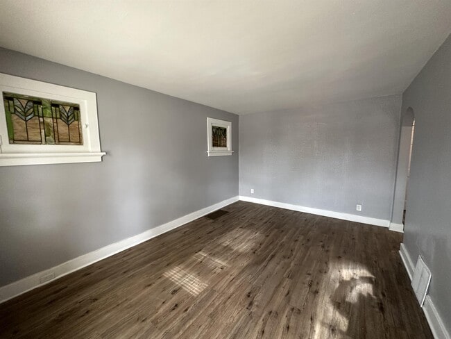 Building Photo - 8303 Braddock Dr