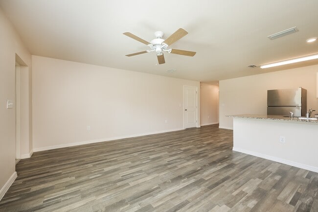 Building Photo - 12280 Hindle Ave