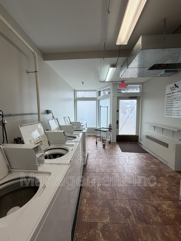 Building Photo - 194 North St