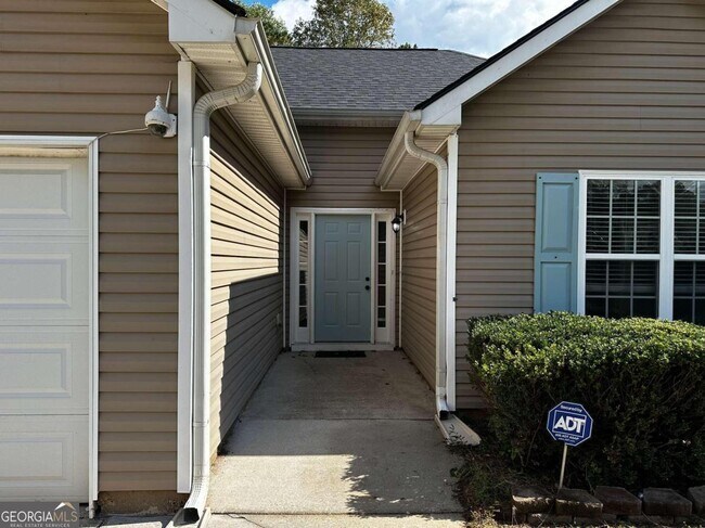 Building Photo - 1204 Johnson Rd